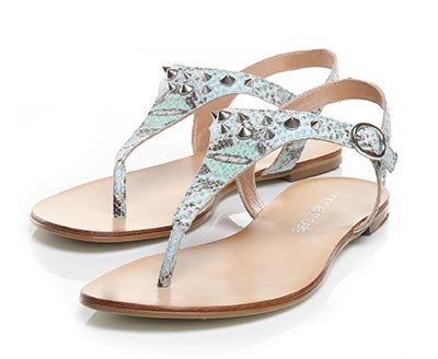 Flat beach sandals